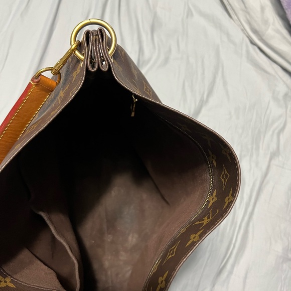 Louis Vuitton bag - Picture 3 of 5